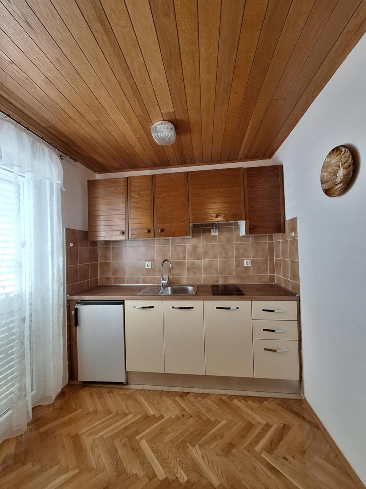 Apartments & Rooms Peranic Новалья Экстерьер фото