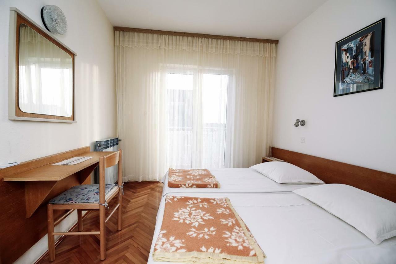 Apartments & Rooms Peranic Новалья Экстерьер фото