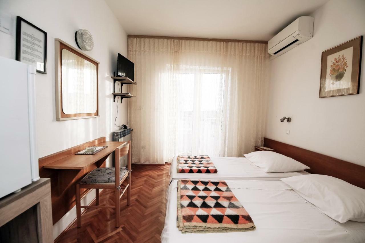 Apartments & Rooms Peranic Новалья Экстерьер фото