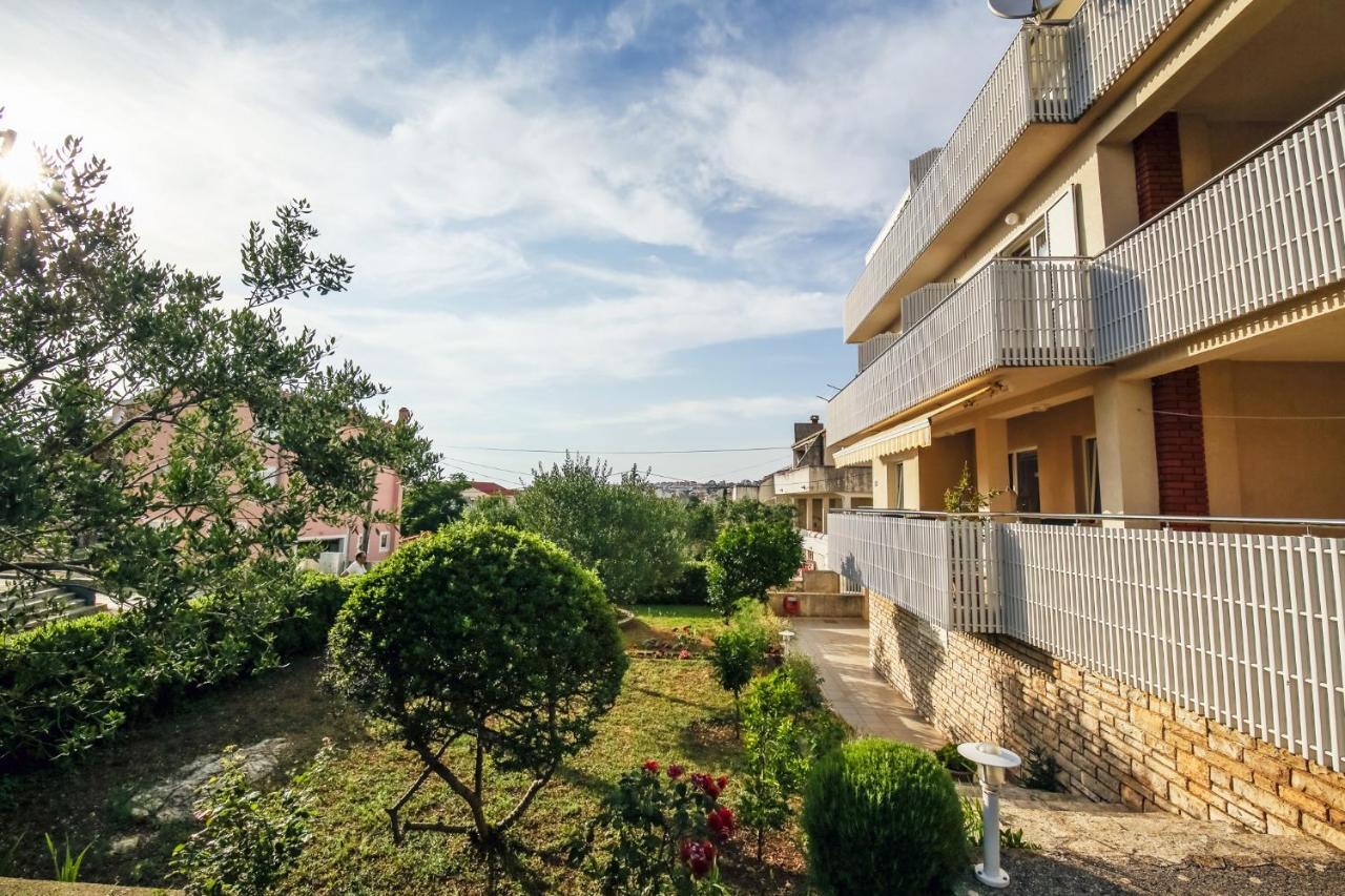 Apartments & Rooms Peranic Новалья Экстерьер фото